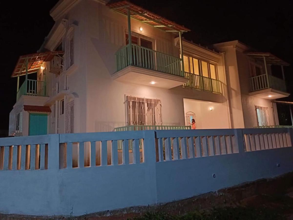Beseco Bed And Breakfast 比纳里姆 外观 照片